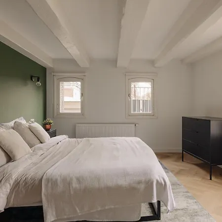 Art Escape Apartment In Amsterdam דירה אמסטרדם